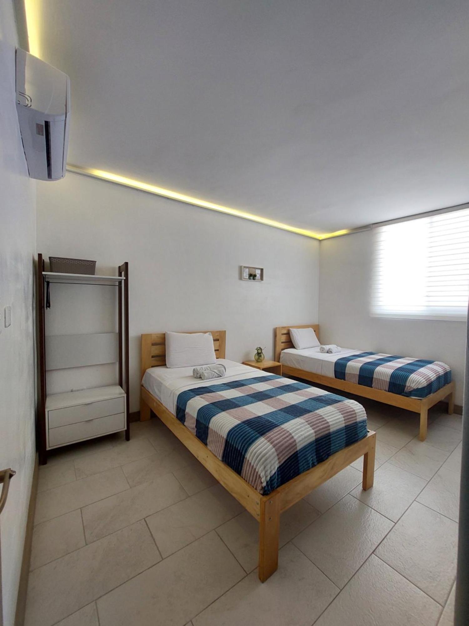 Libertad 109 Hotel Con Generador Electrico La Libertad Extérieur photo